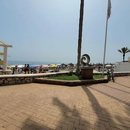 Playa Martin A 100 M Del Mar