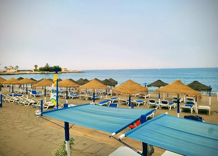 Playa Martin A 50 M Del Mar Fuengirola