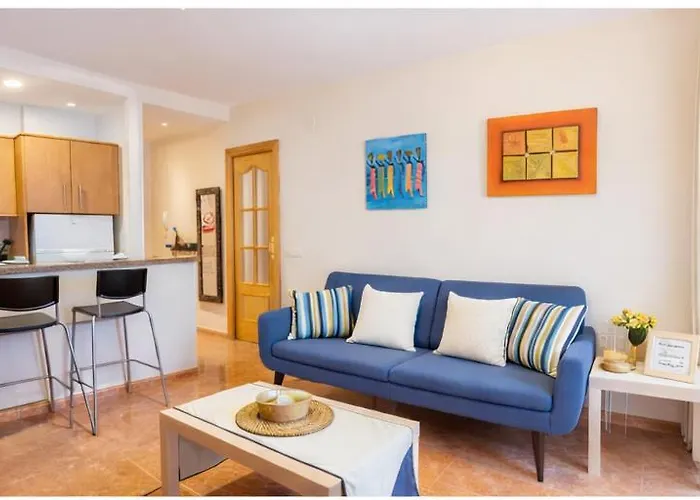 Playa Martin A 50 M Del Mar Fuengirola