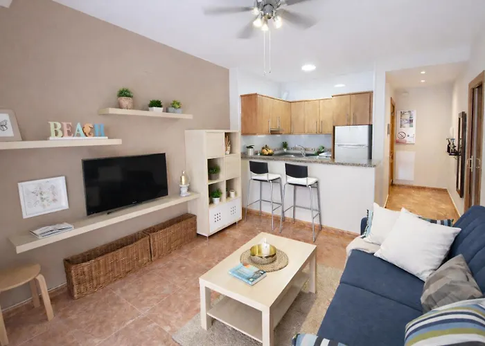 Playa Martin A 50 M Del Mar Fuengirola